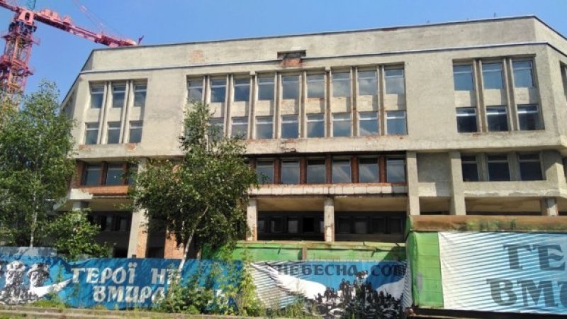 У кошторисі ремонту багатостраждальної бібліотеки у Тернополі за мільйони від ООН знайшлись завищені у 2-5 разів ціни