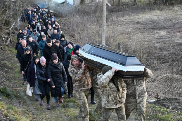 Загинув на Запоріжжі: громада на Тернопільщині провела в останню путь полеглого Героя